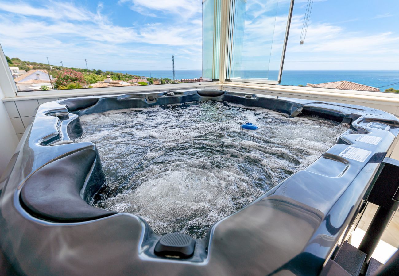 Chalet à Benalmádena - Chalet with pool jacuzzi and beautiful views