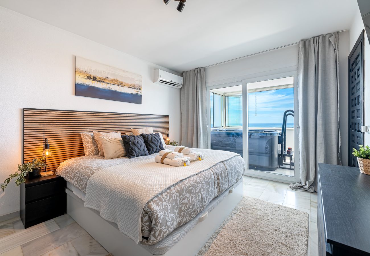 Chalet à Benalmádena - Chalet with pool jacuzzi and beautiful views