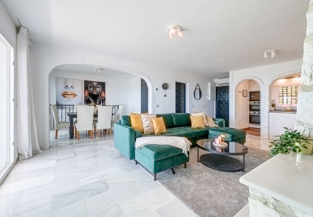 Chalet à Benalmádena - Chalet with pool jacuzzi and beautiful views