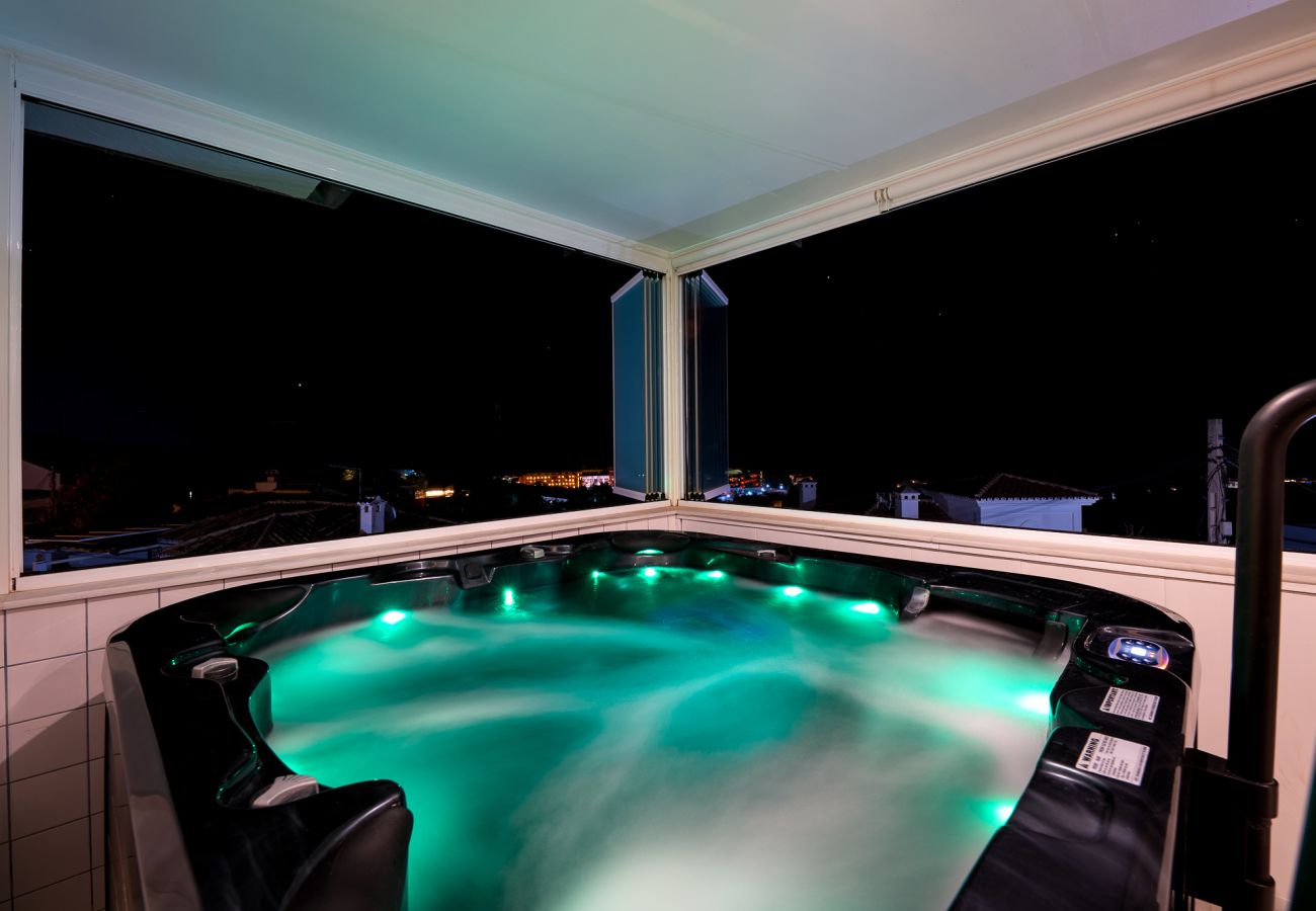 Chalet à Benalmádena - Chalet with pool jacuzzi and beautiful views