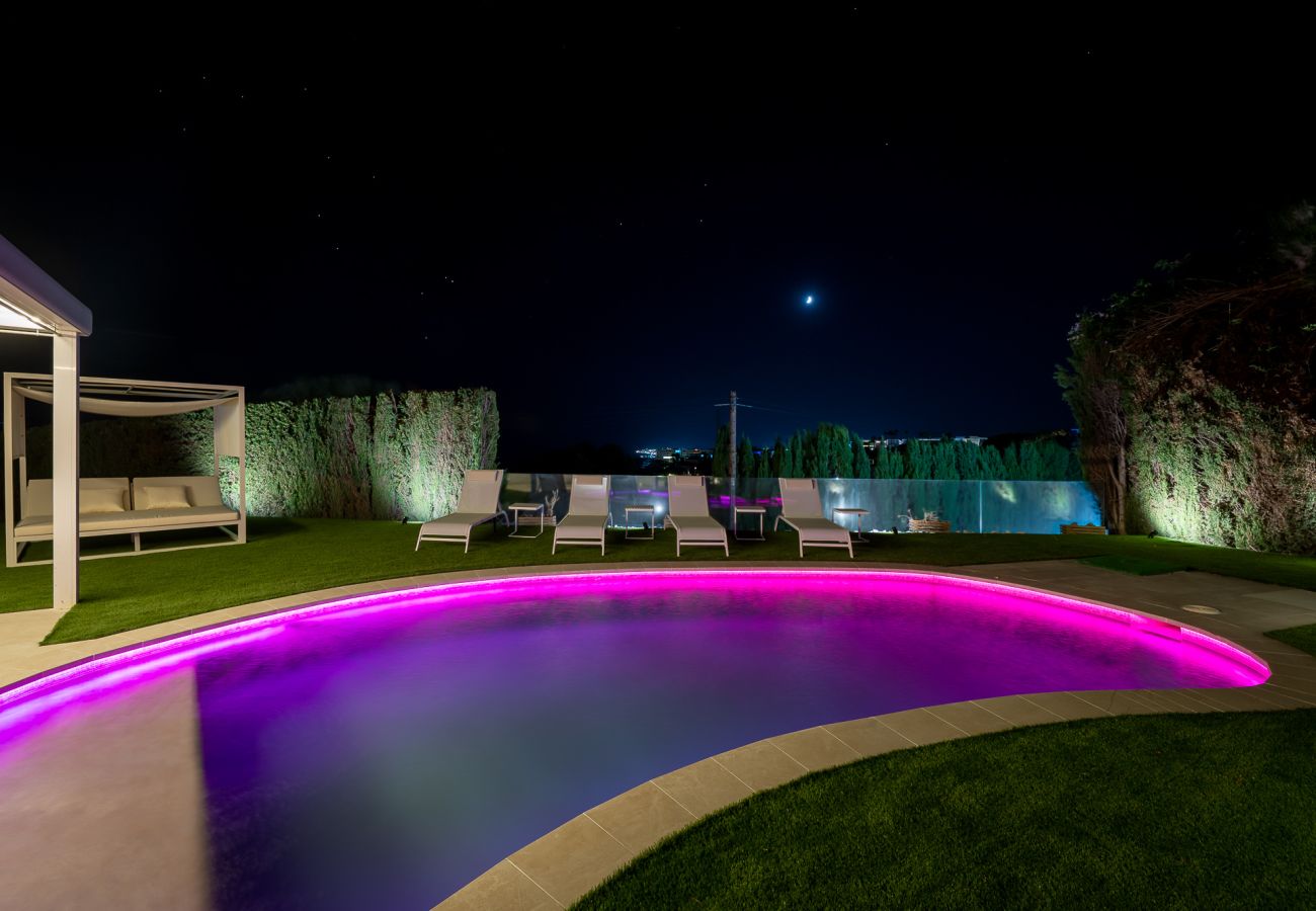 Chalet à Benalmádena - Chalet with pool jacuzzi and beautiful views