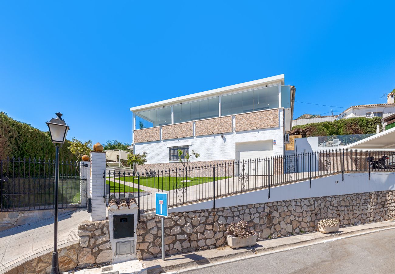 Chalet à Benalmádena - Chalet with pool jacuzzi and beautiful views