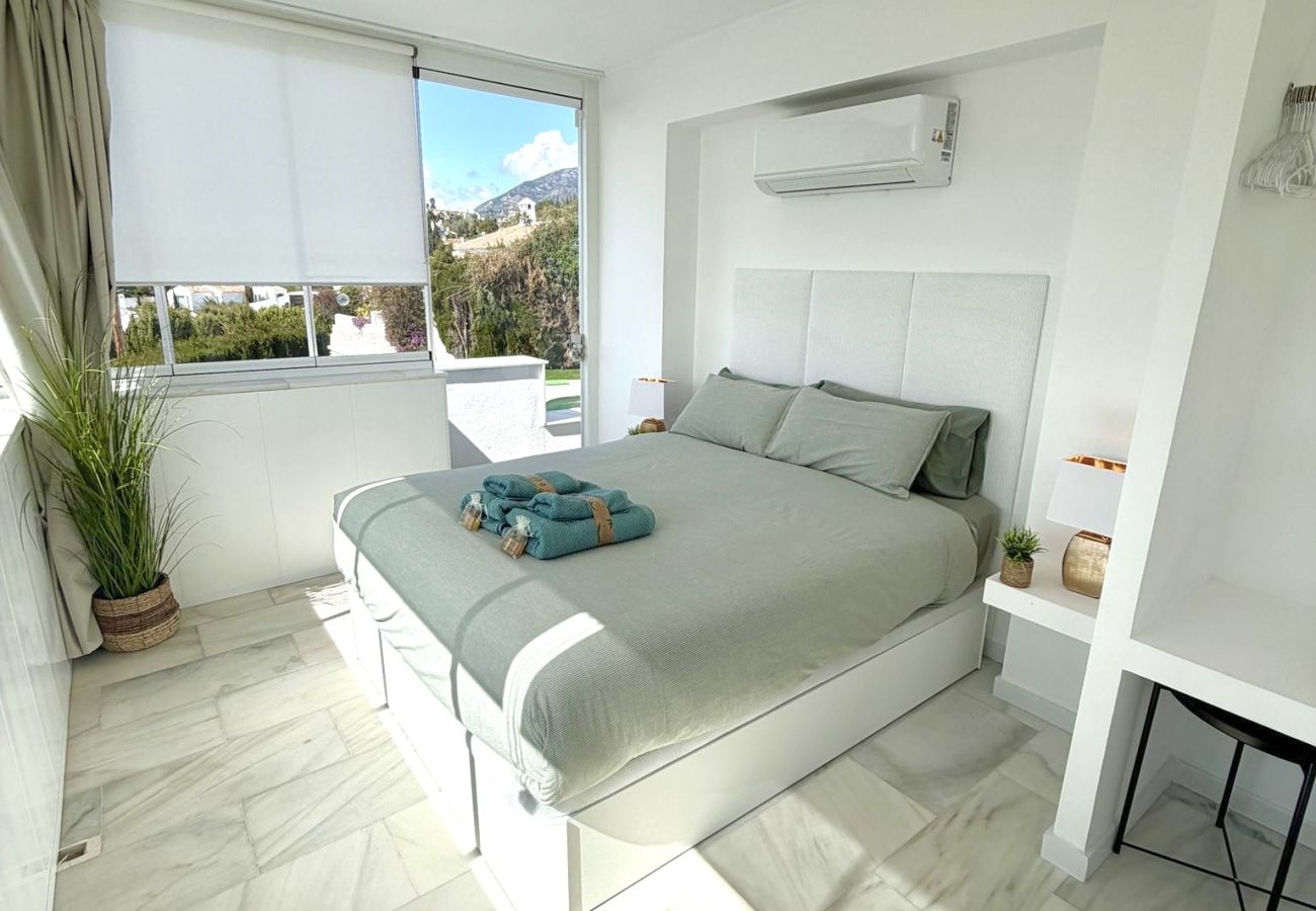 Chalet à Benalmádena - Chalet with pool jacuzzi and beautiful views