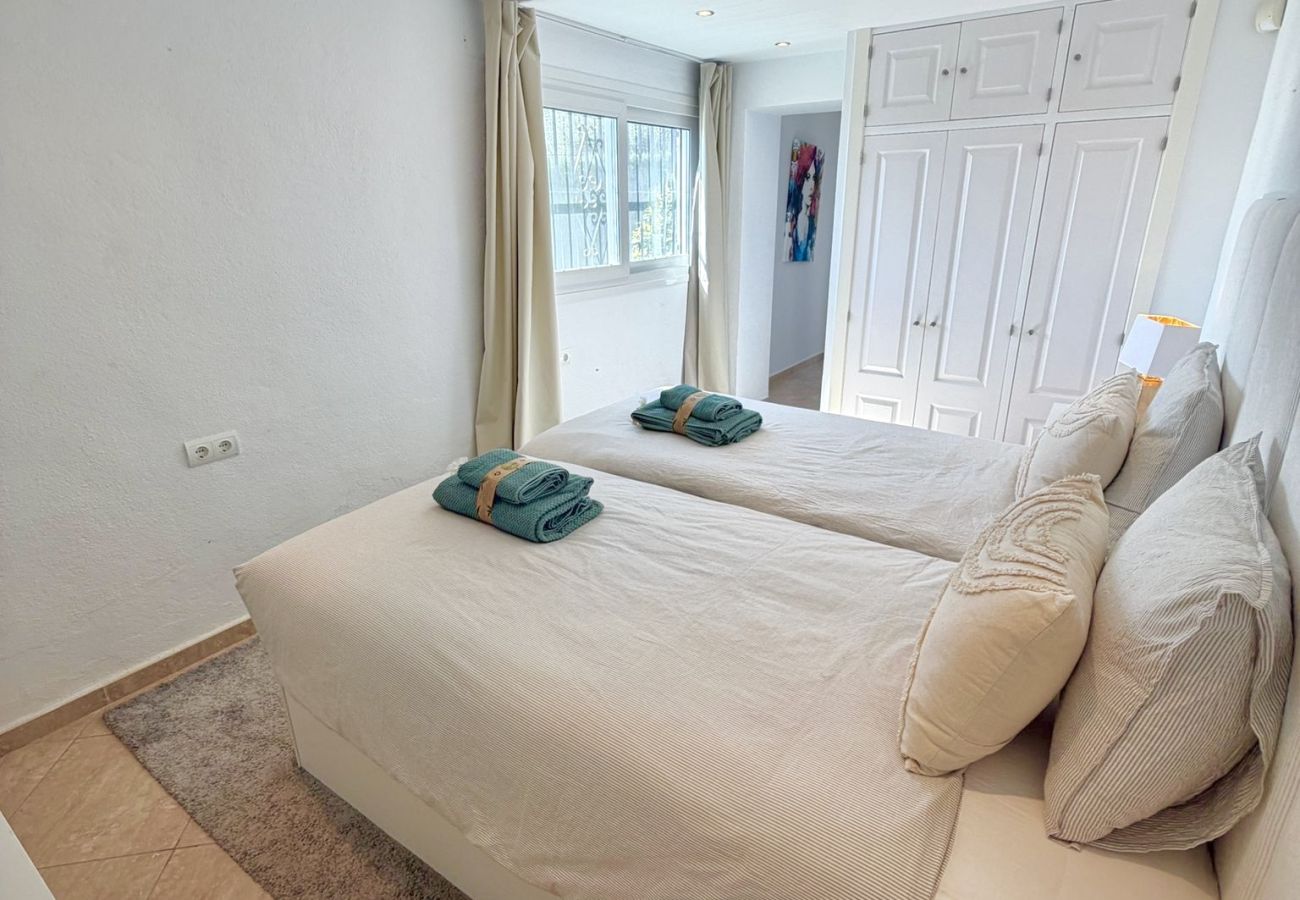 Chalet à Benalmádena - Chalet with pool jacuzzi and beautiful views