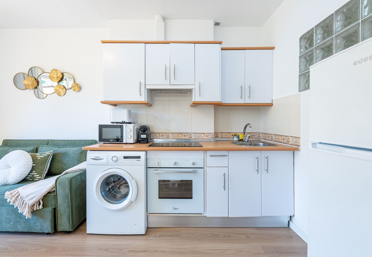 Studio à Benalmádena - Cozy studio with garden views 