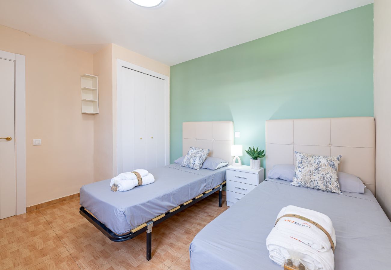Appartement à Arroyo de la Miel -  Cómodo piso al lado de Puerto Marina
