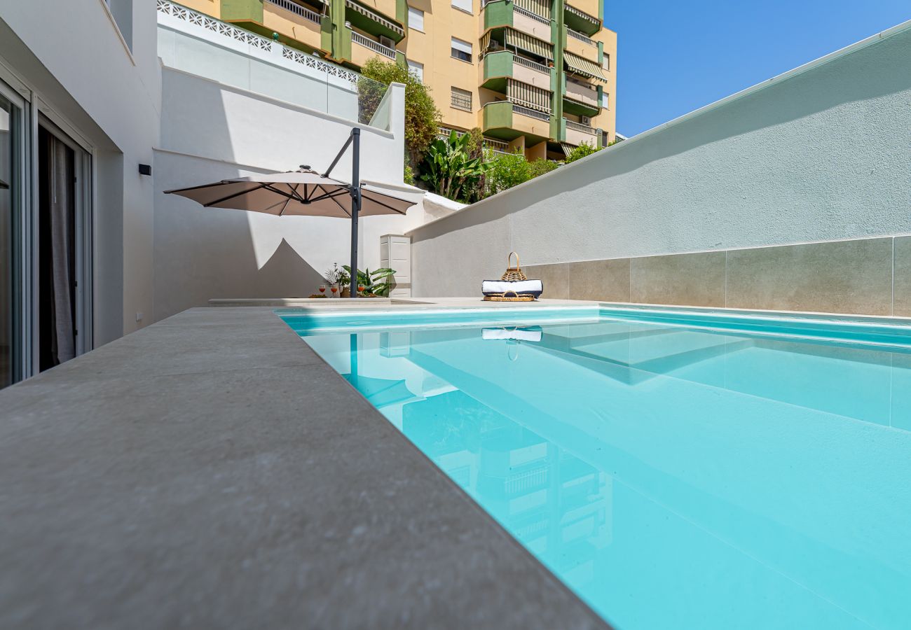 Appartement à Torremolinos - Moderno apartamento con piscina privada