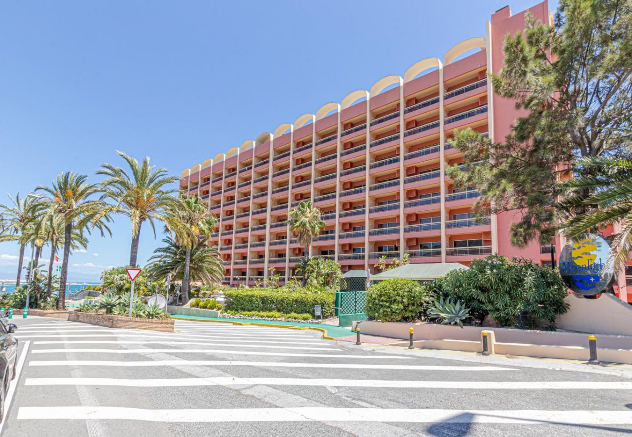 Appartement à Benalmádena - ANDRES · Apartamento en Hotel Sunset Beach frente